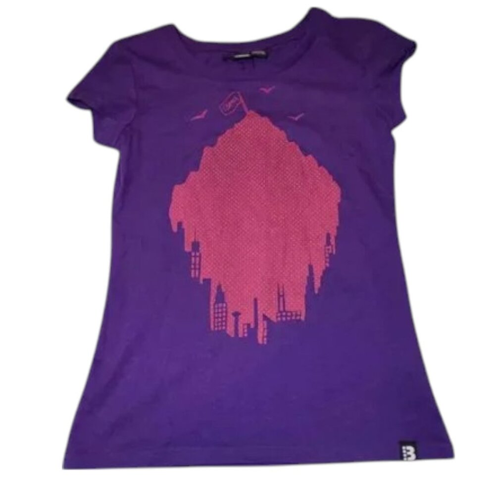 Bench NWT Womens Purple Graphic Tee City Skyline Short Sleeve T-Shirt Size S